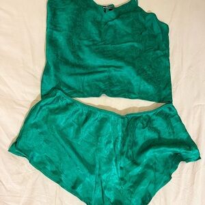 Victoria’s Secret Pajama Set Green 2 Pc Large Shorts & Cami Floral Muted Pattern